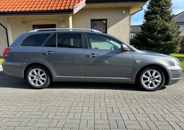 Toyota Avensis cena 10500 przebieg: 394350, rok produkcji 2003 z Częstochowa małe 56